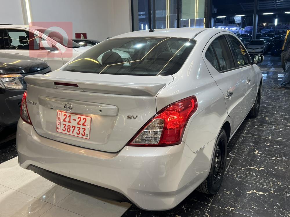 Nissan Versa